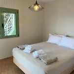 Theologos Ridge 度假居